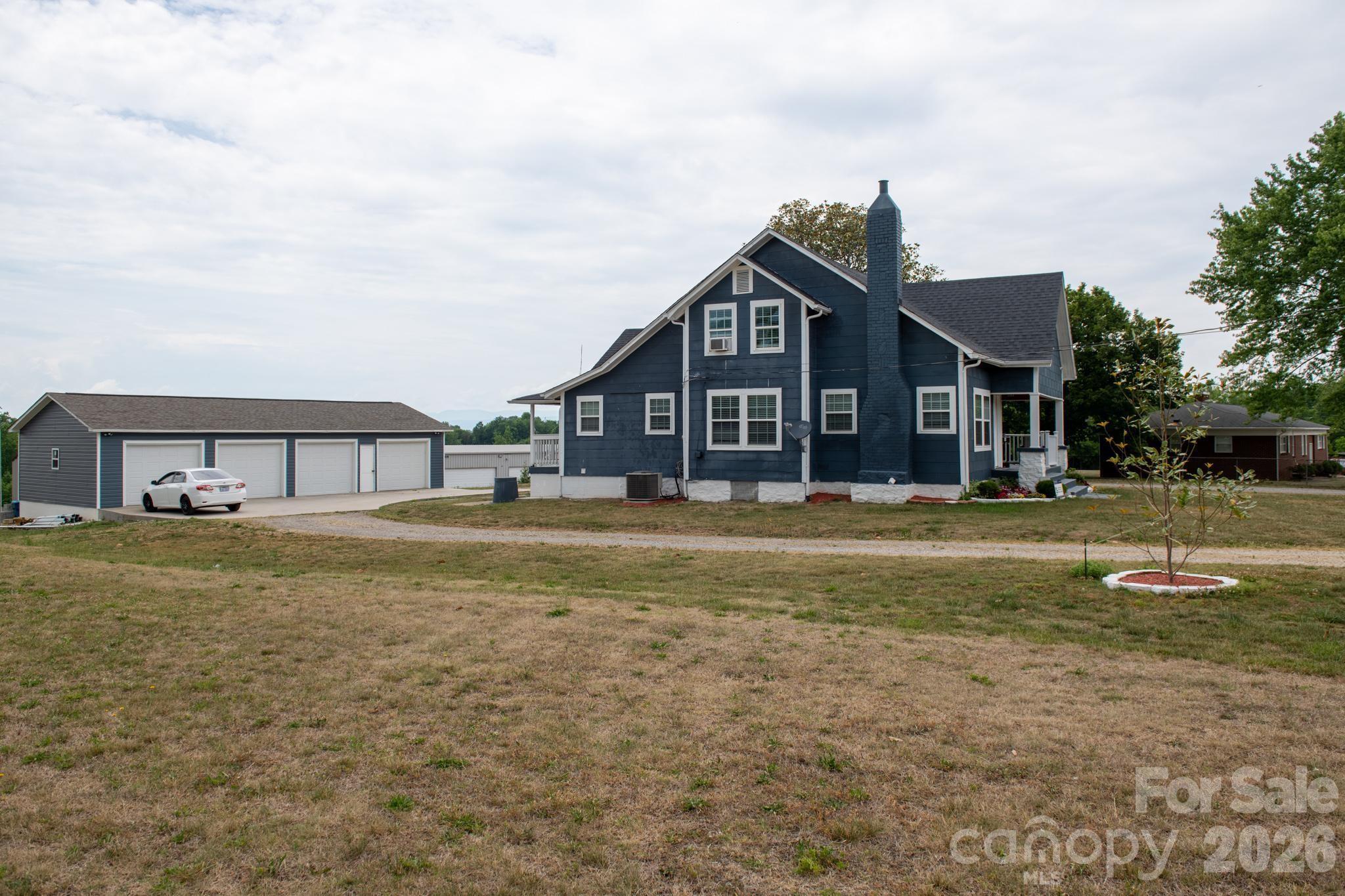 2076 Connelly Springs Road Lenoir NC 28645