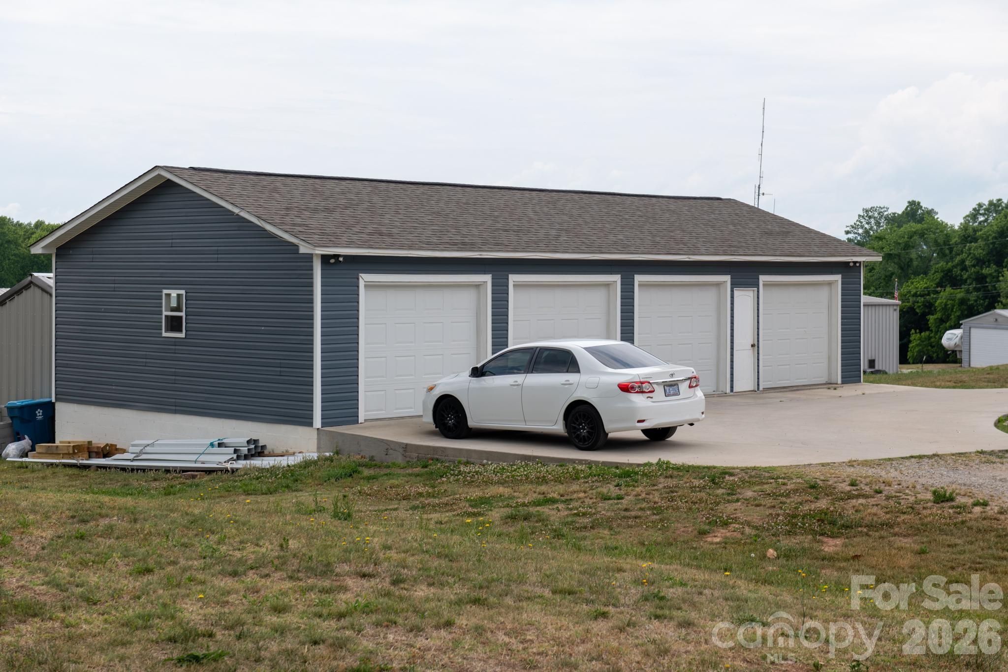 2076 Connelly Springs Road Lenoir NC 28645