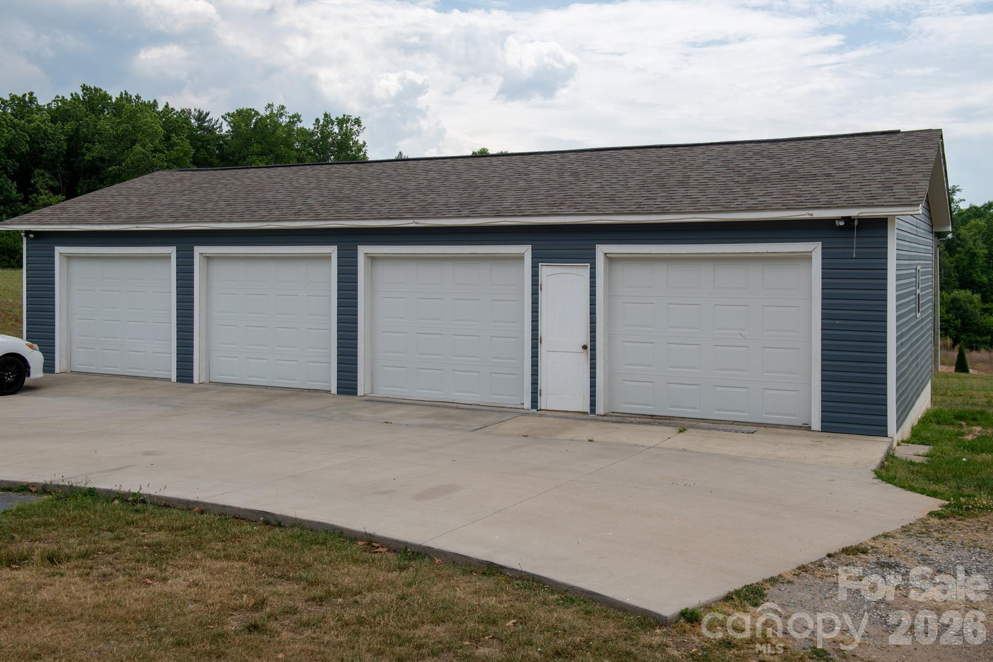 2076 Connelly Springs Road Lenoir NC 28645