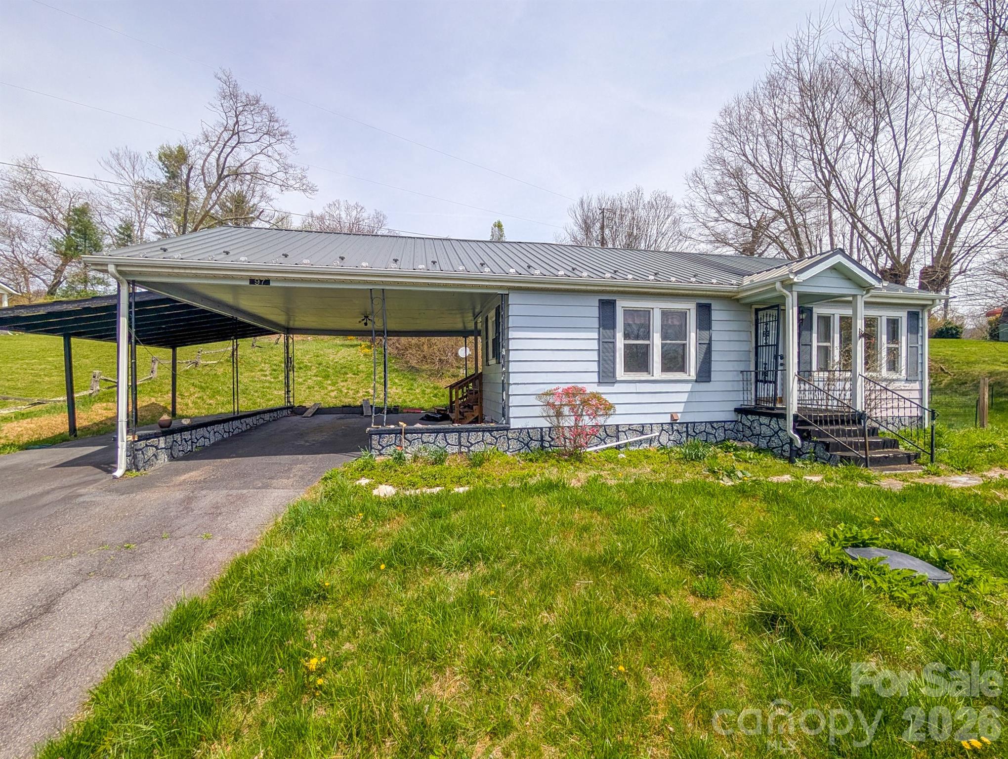 97 Tom Sparks Road Spruce Pine NC 28777