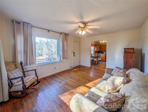 97 Tom Sparks Road Spruce Pine NC 28777