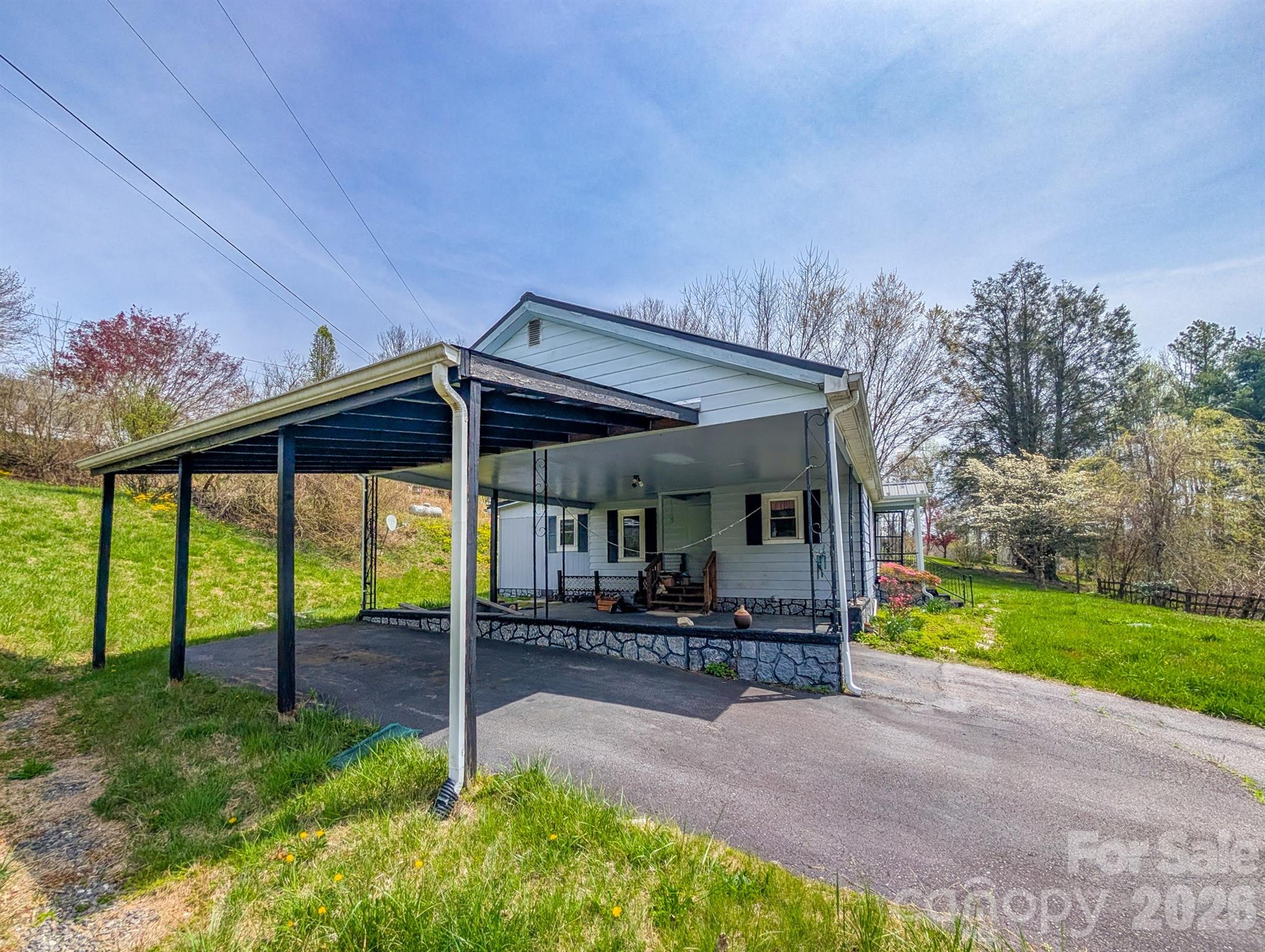 97 Tom Sparks Road Spruce Pine NC 28777