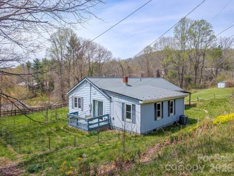 97 Tom Sparks Road Spruce Pine NC 28777