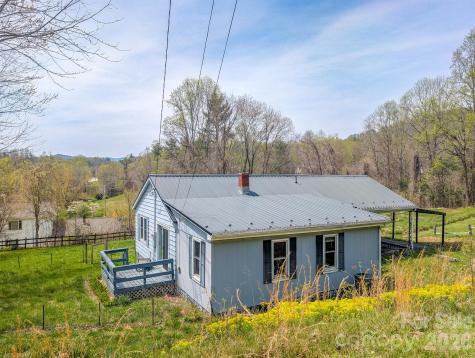97 Tom Sparks Road Spruce Pine NC 28777