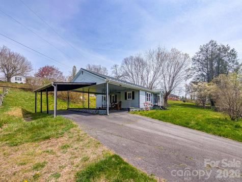 97 Tom Sparks Road Spruce Pine NC 28777