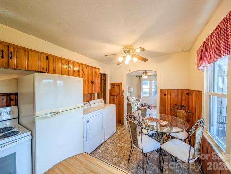 97 Tom Sparks Road Spruce Pine NC 28777