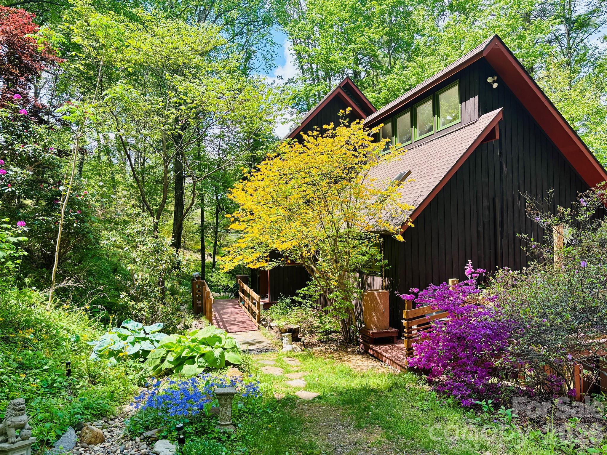 278 Mount View Drive Burnsville NC 28714