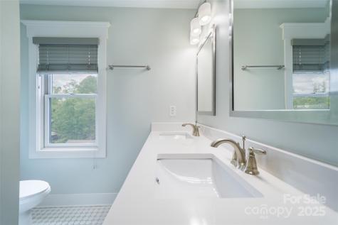 21 Bryant Street Asheville NC 28806