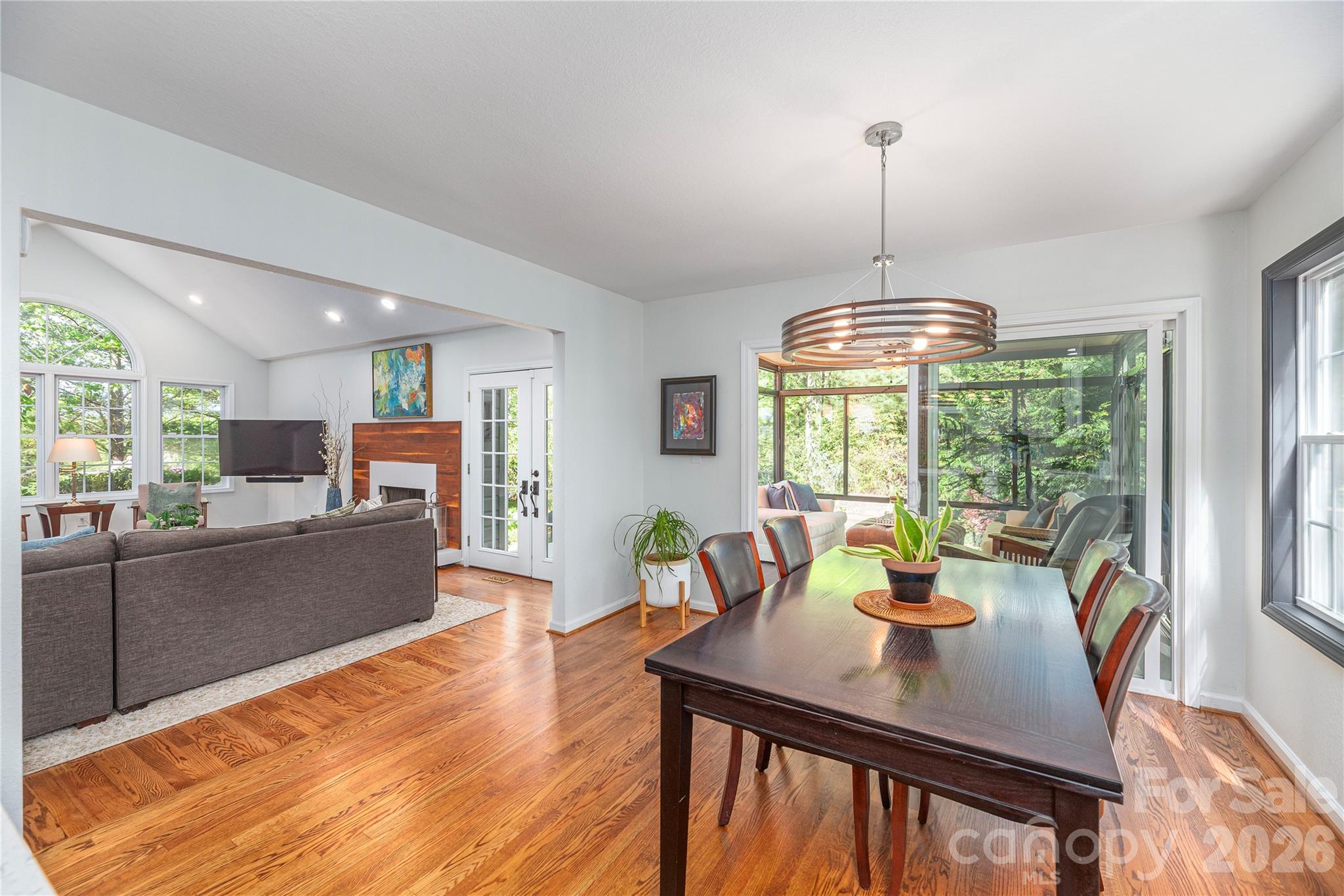 196 Rockhold Drive Asheville NC 28804