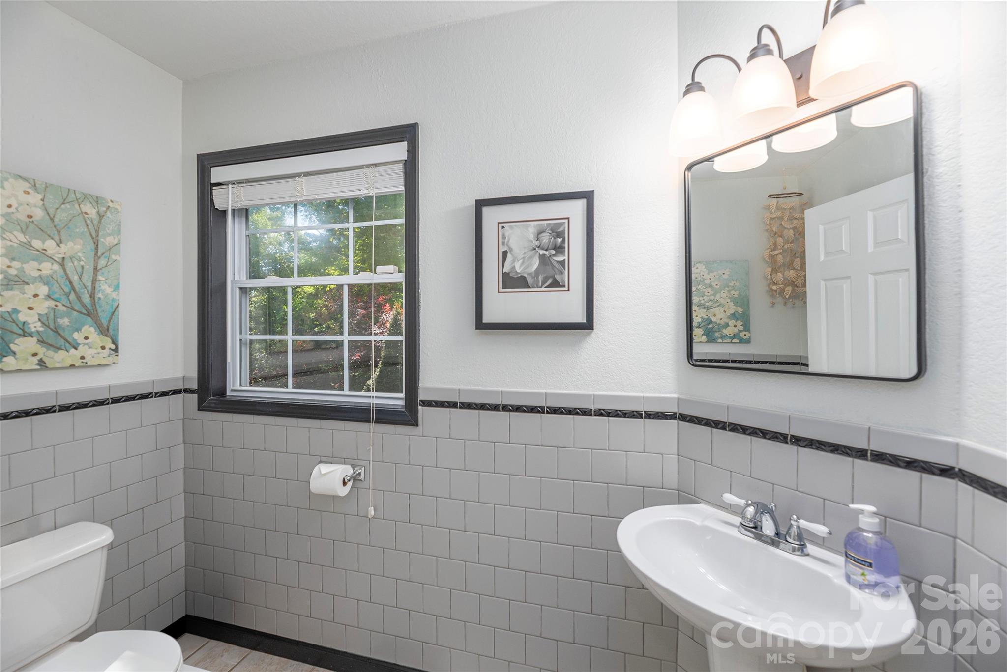 196 Rockhold Drive Asheville NC 28804
