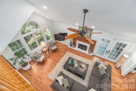 196 Rockhold Drive Asheville NC 28804