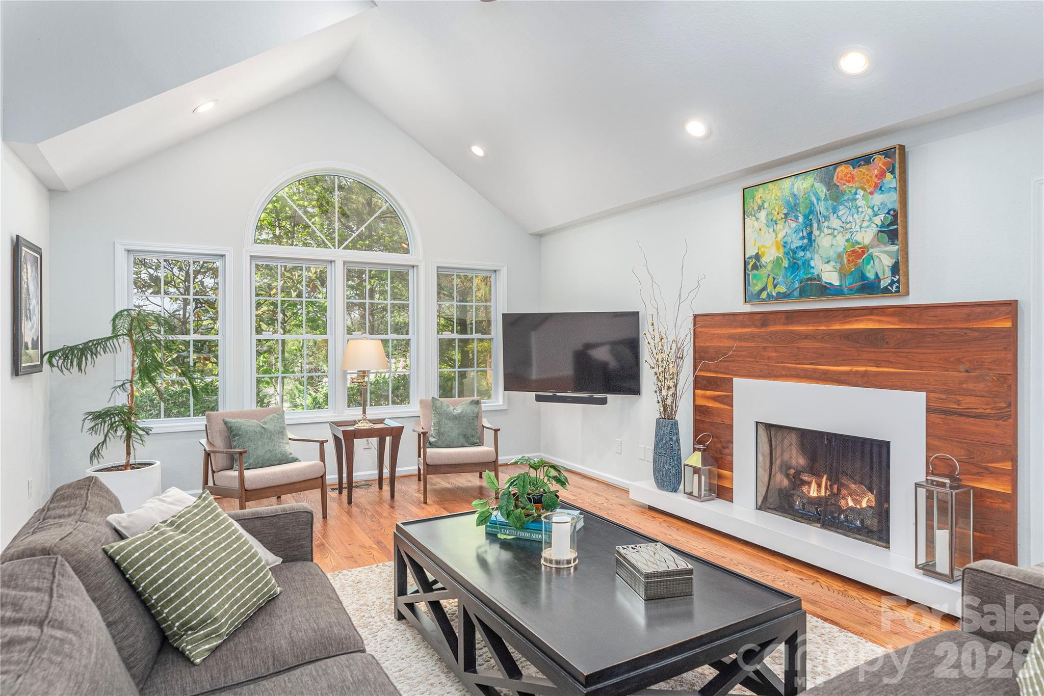 196 Rockhold Drive Asheville NC 28804