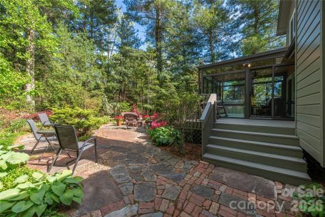 196 Rockhold Drive Asheville NC 28804