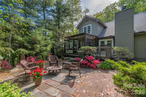 196 Rockhold Drive Asheville NC 28804