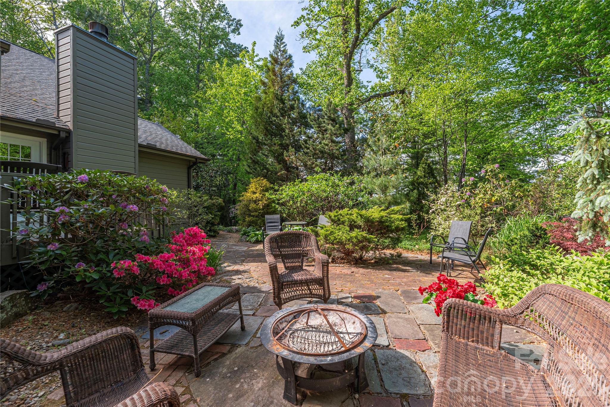 196 Rockhold Drive Asheville NC 28804