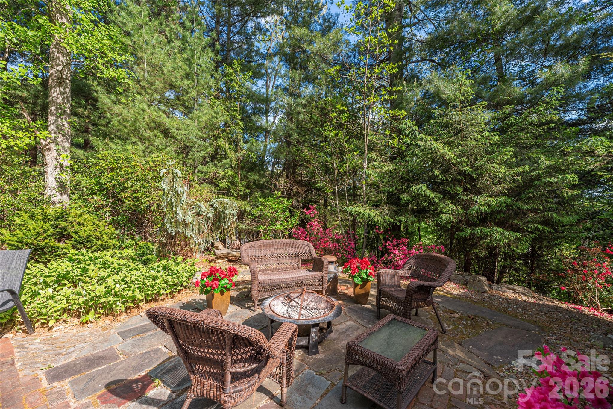 196 Rockhold Drive Asheville NC 28804