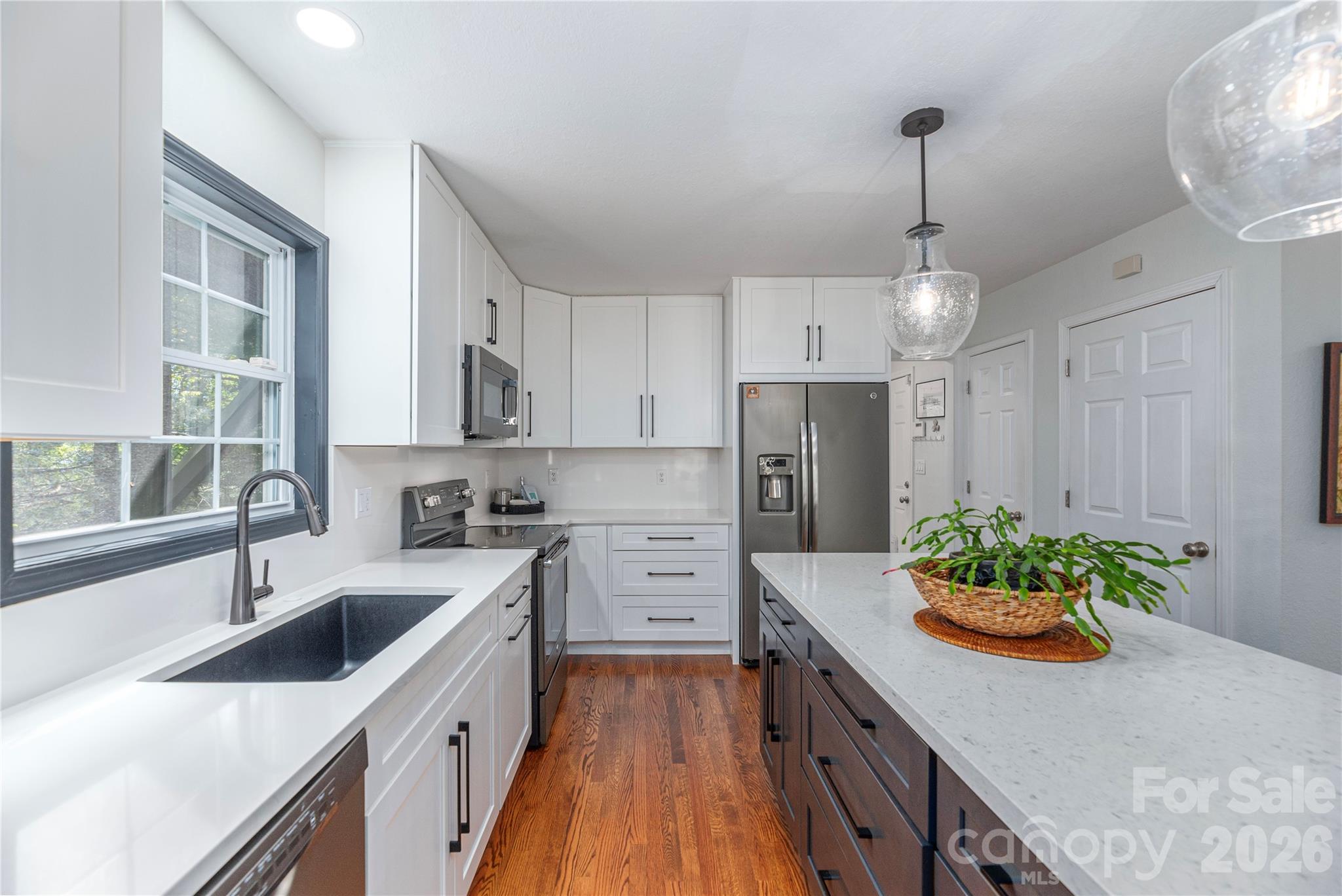 196 Rockhold Drive Asheville NC 28804