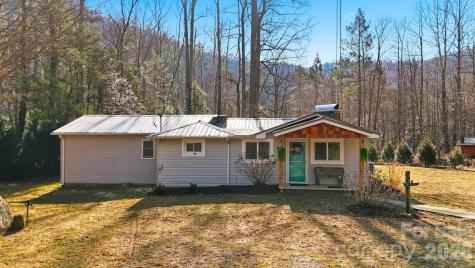 7495 Laurel Street Collettsville NC 28611
