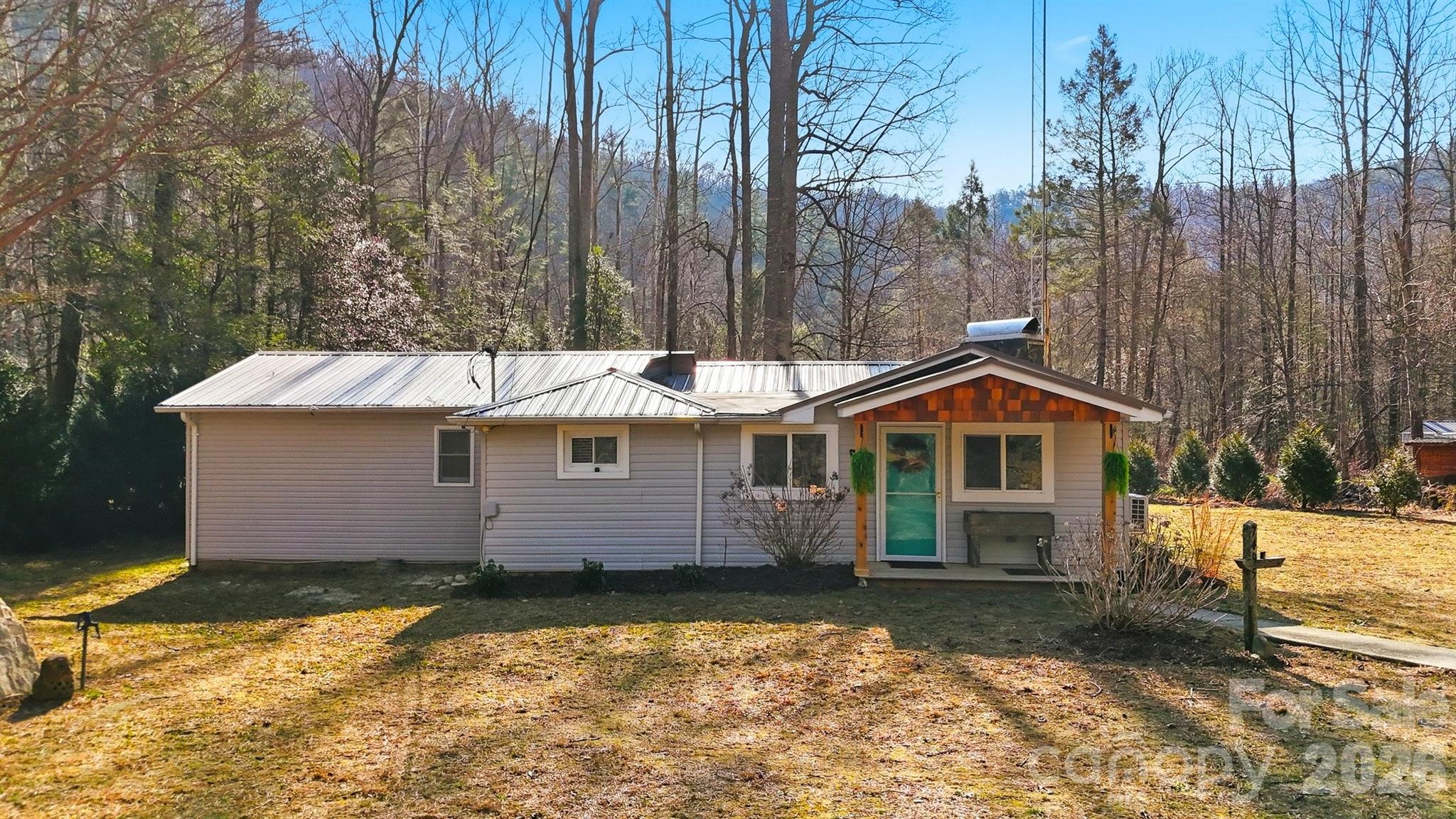 7495 Laurel Street Collettsville NC 28611