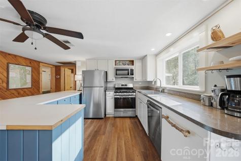 7495 Laurel Street Collettsville NC 28611