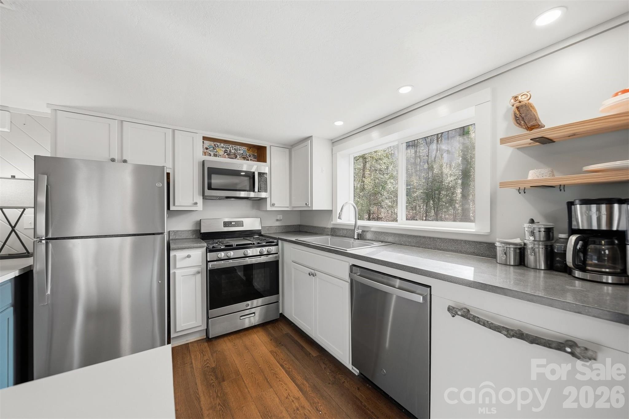 7495 Laurel Street Collettsville NC 28611