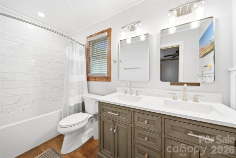 7495 Laurel Street Collettsville NC 28611