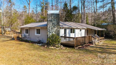 7495 Laurel Street Collettsville NC 28611