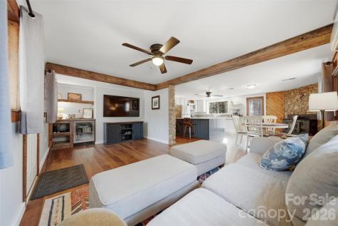 7495 Laurel Street Collettsville NC 28611