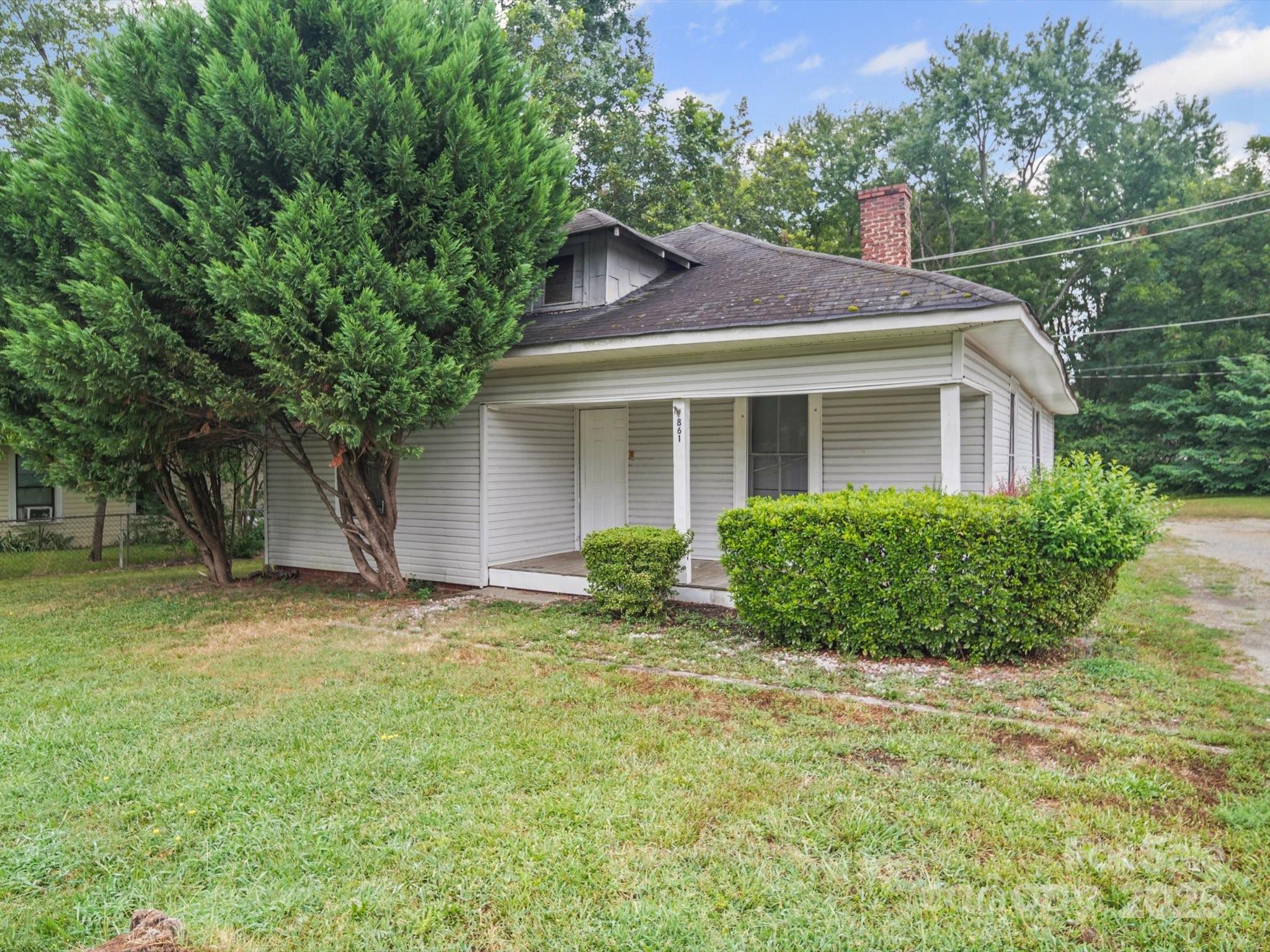 861 Old Charlotte Road SW Concord NC 28027