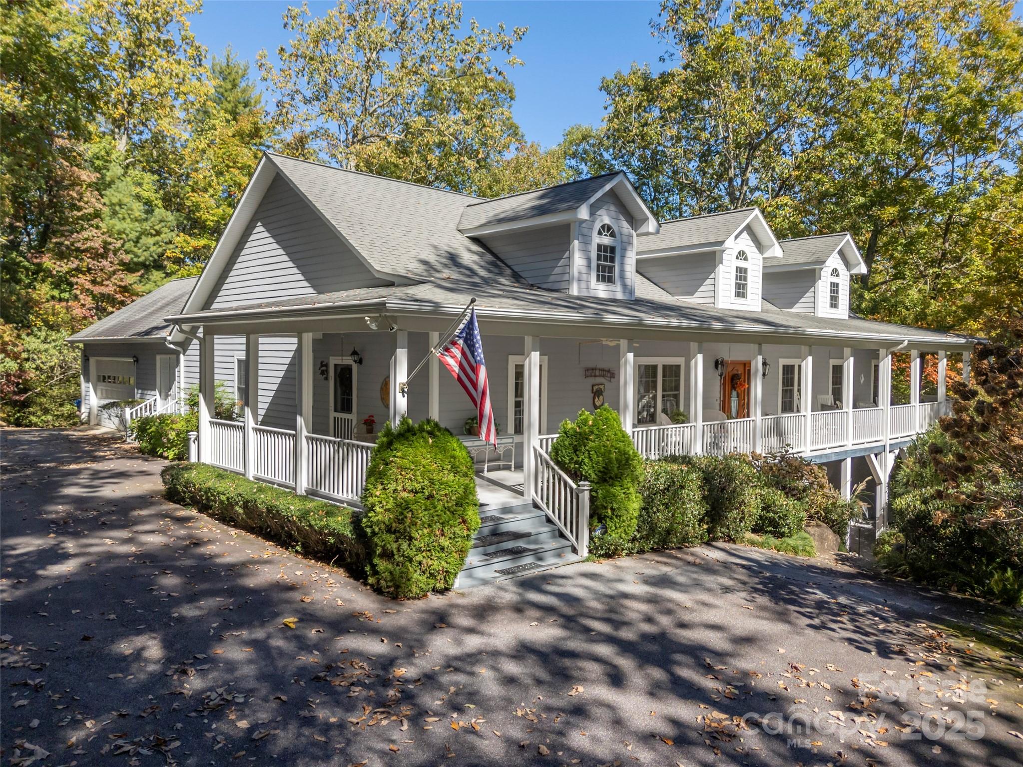 89 Memory Lane Saluda NC 28773