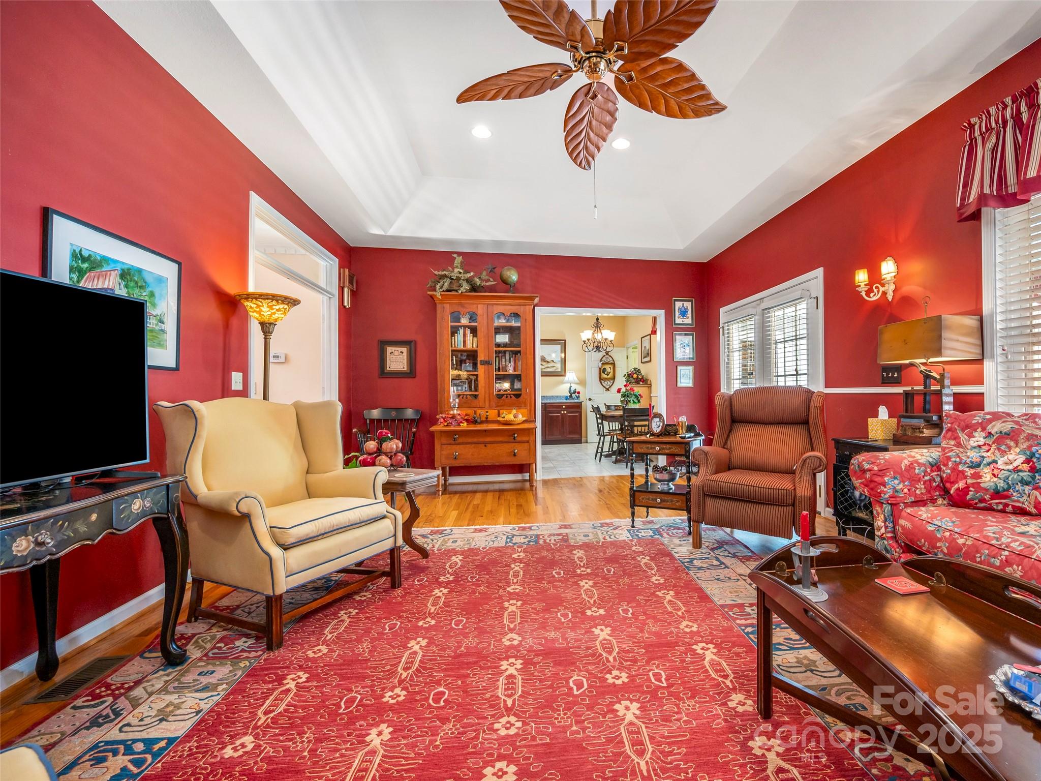 89 Memory Lane Saluda NC 28773