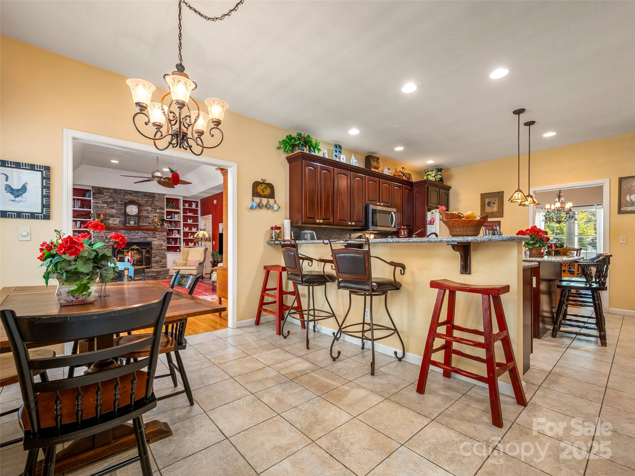 89 Memory Lane Saluda NC 28773