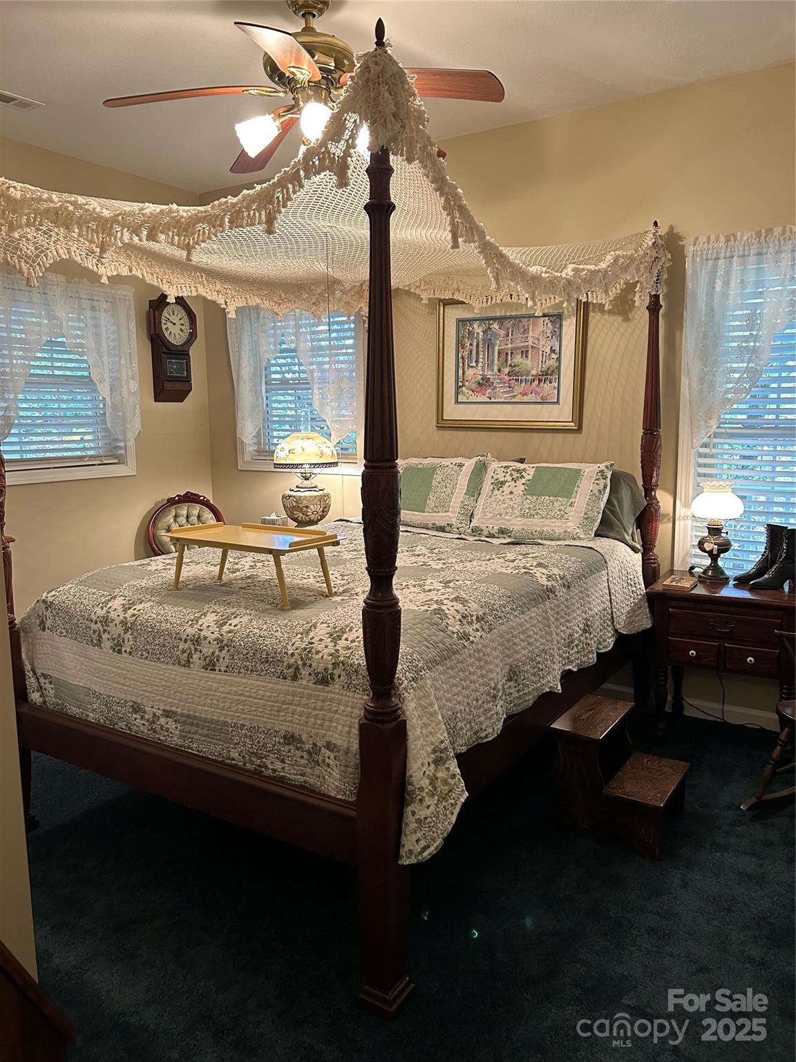 89 Memory Lane Saluda NC 28773