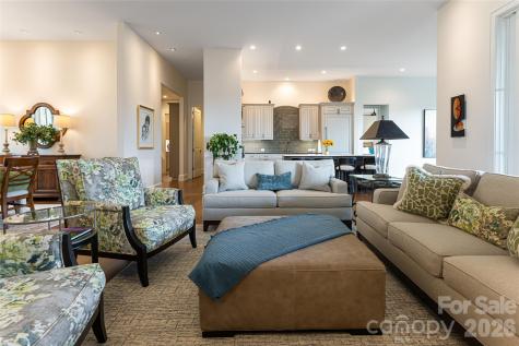 22 Snap Dragon Court Asheville NC 28804