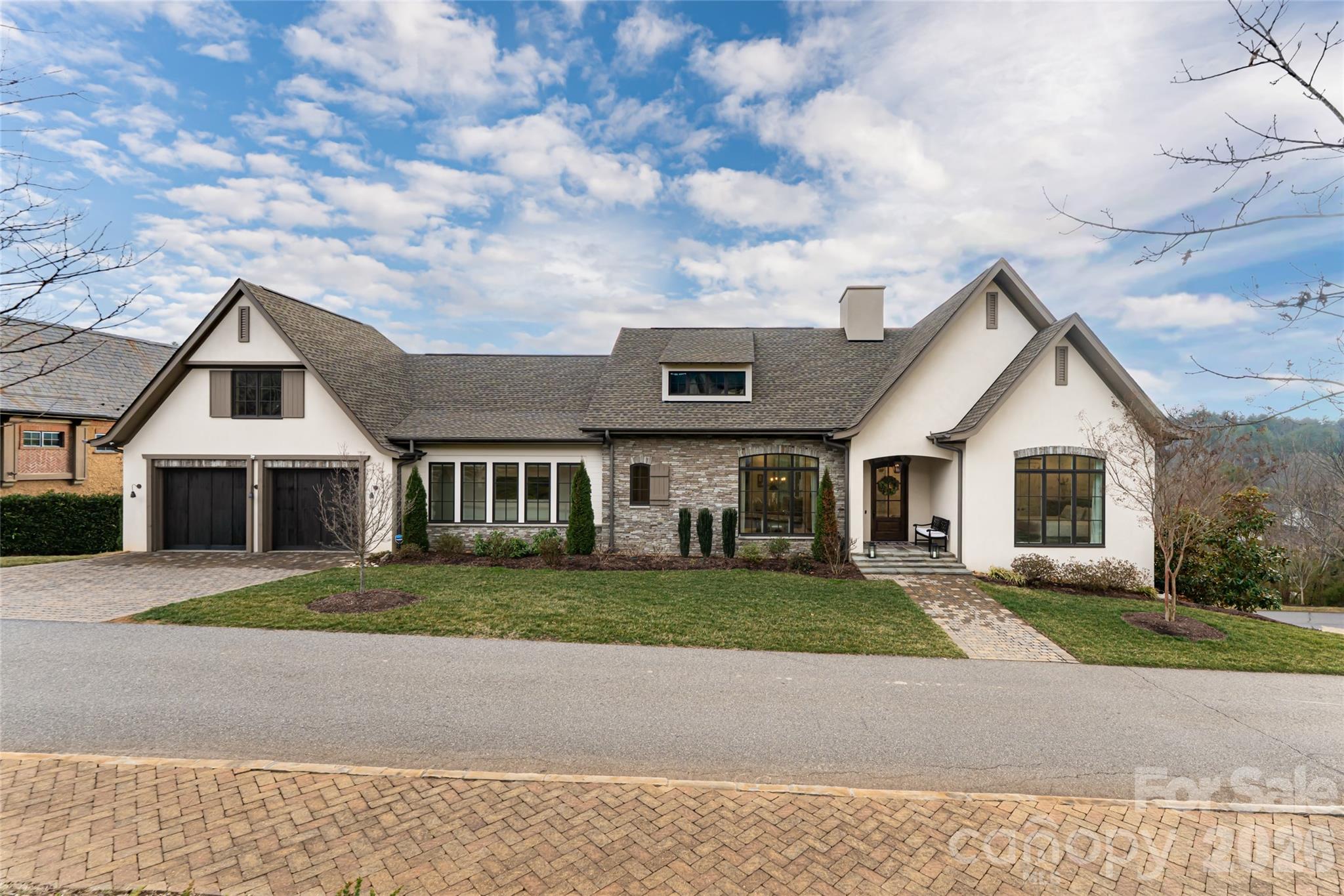 22 Snap Dragon Court Asheville NC 28804