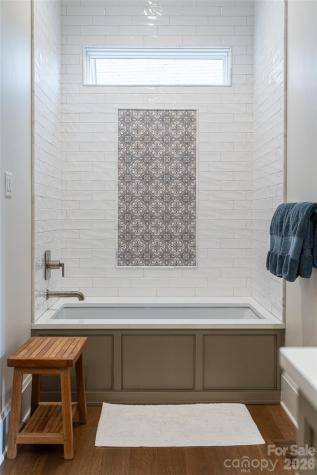 22 Snap Dragon Court Asheville NC 28804