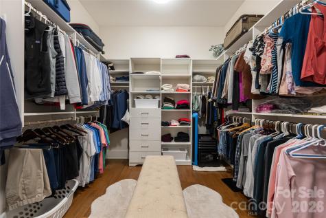 22 Snap Dragon Court Asheville NC 28804