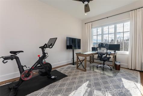 22 Snap Dragon Court Asheville NC 28804