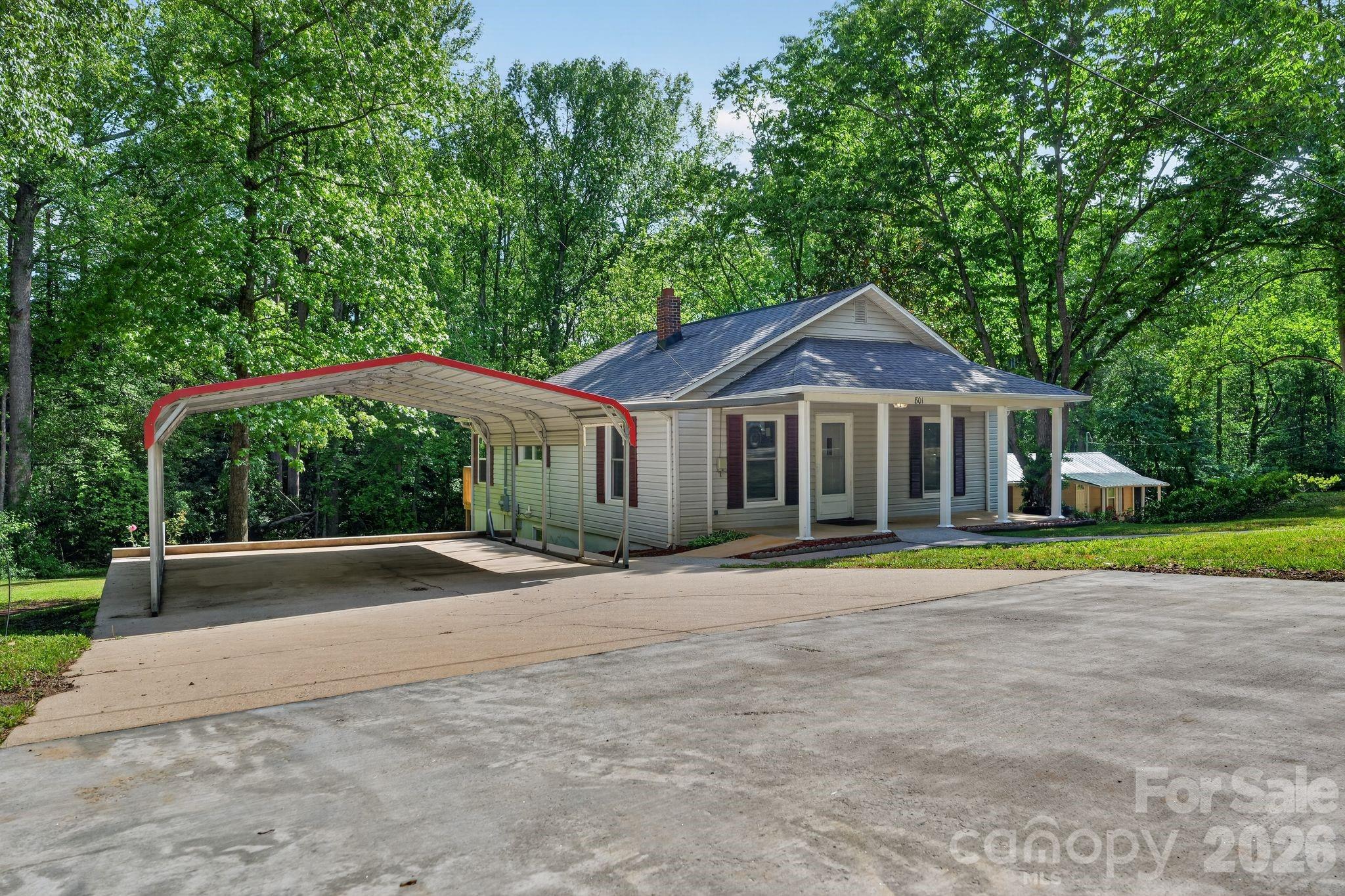 801 Woodlawn Avenue SW Valdese NC 28690