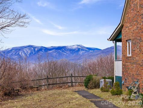 126 Wildflower Cove Drive Swannanoa NC 28778