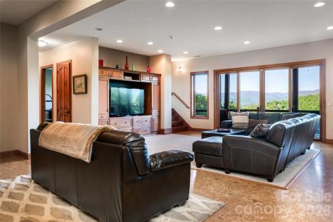326 Summit Drive Whittier NC 28789