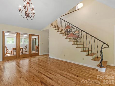 317 Robertson Street Burnsville NC 28714