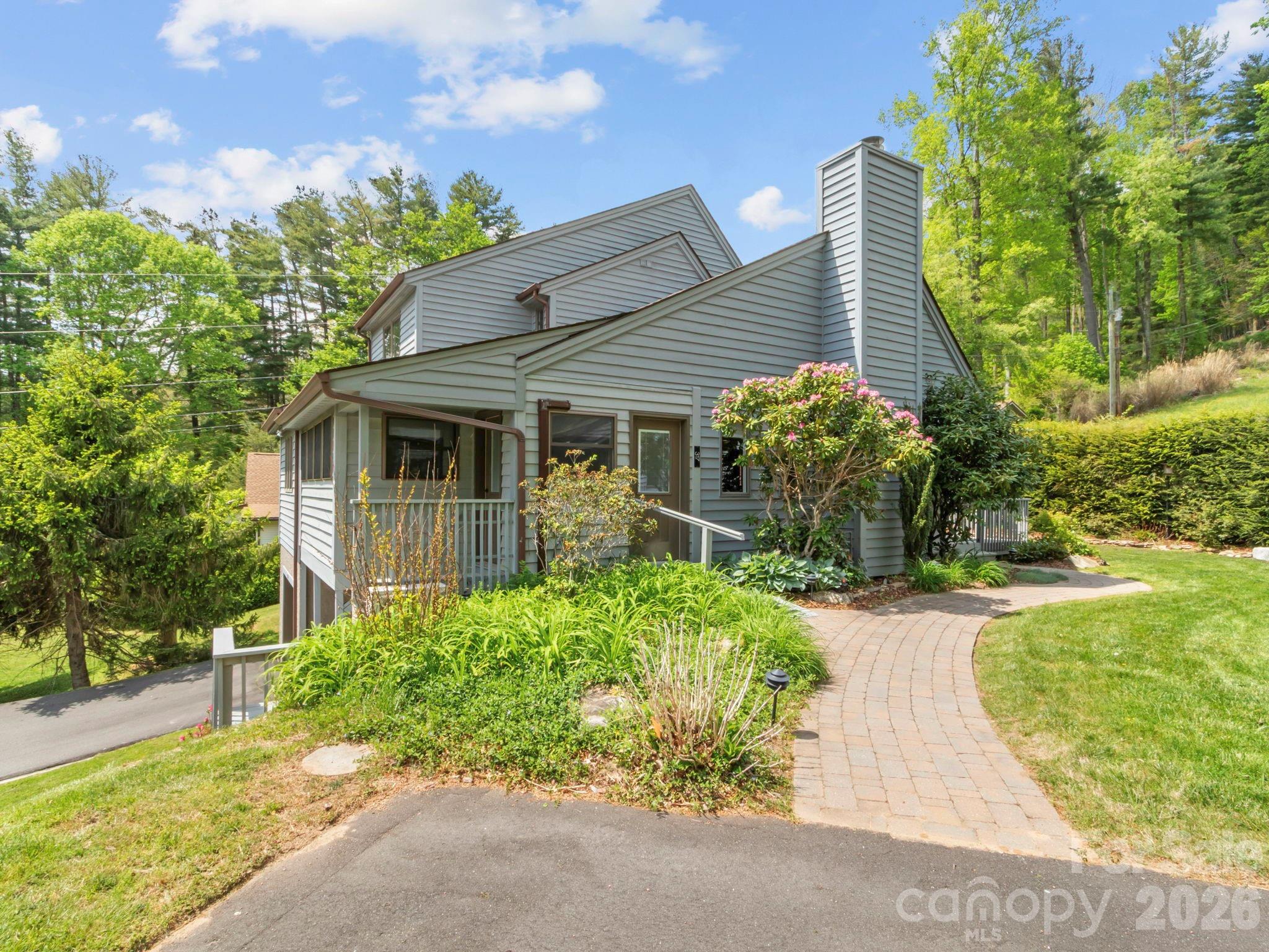 317 Robertson Street Burnsville NC 28714