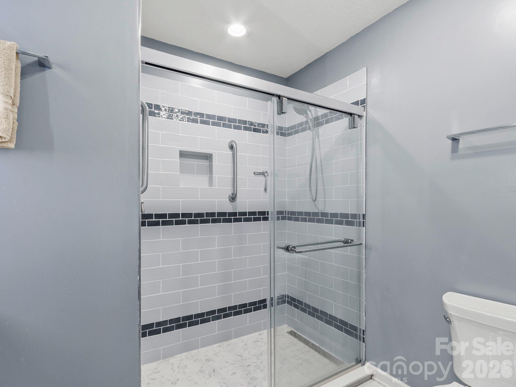 317 Robertson Street Burnsville NC 28714