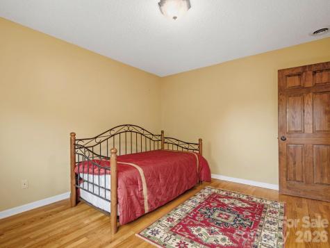 317 Robertson Street Burnsville NC 28714