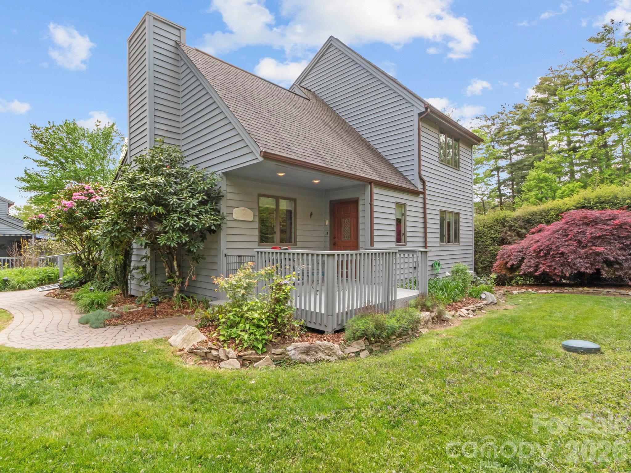 317 Robertson Street Burnsville NC 28714
