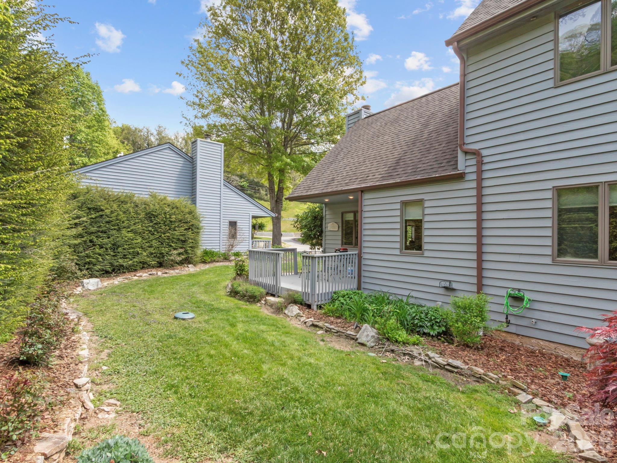 317 Robertson Street Burnsville NC 28714