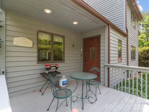 317 Robertson Street Burnsville NC 28714