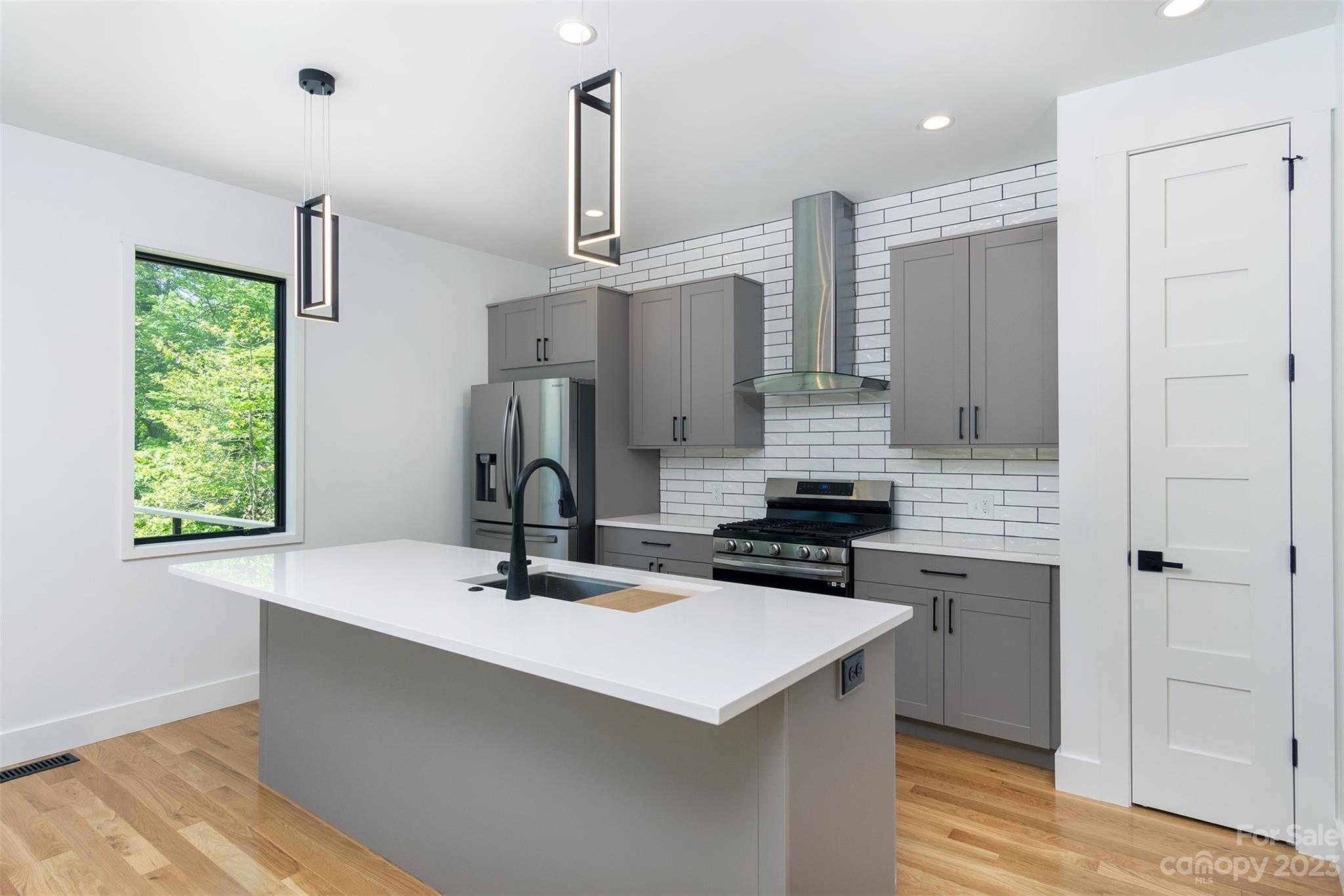 4 Stockbridge Place Asheville NC 28805