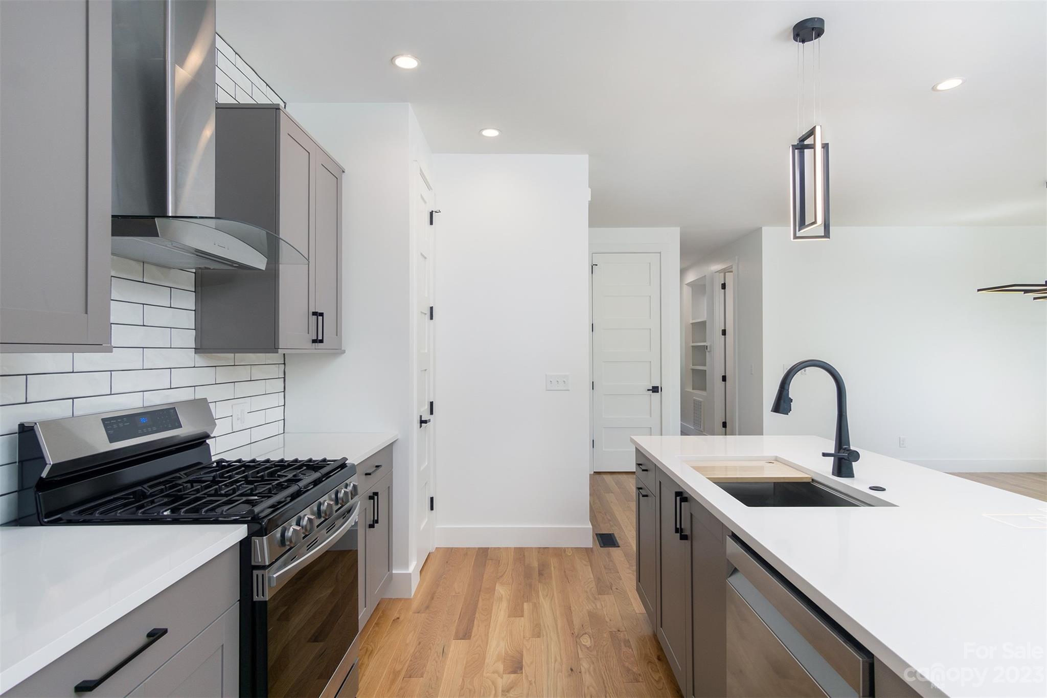 4 Stockbridge Place Asheville NC 28805